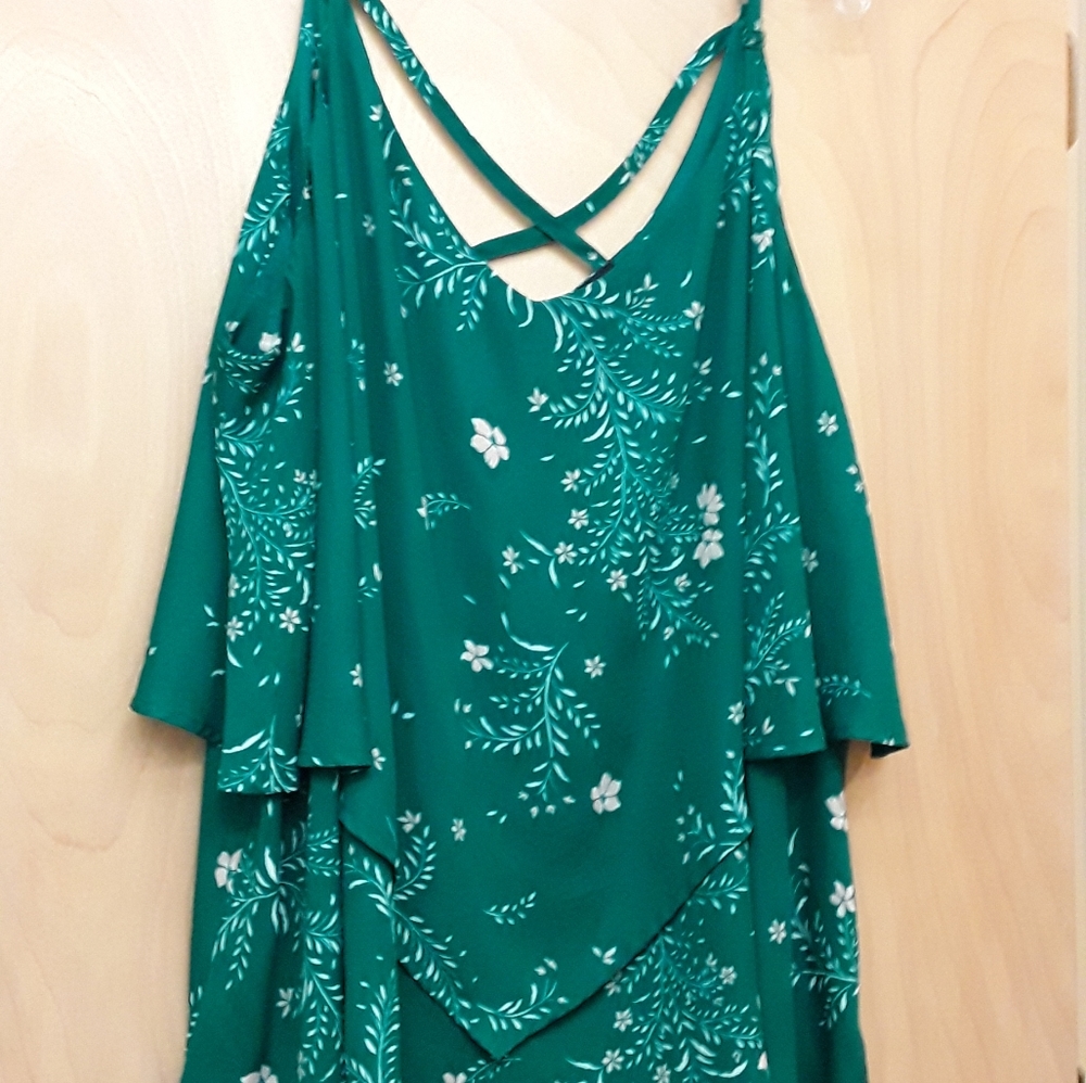 Torrid Green Foral Challis layer criss cross Tank 5